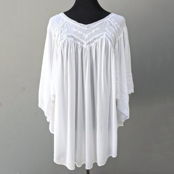 Free People Tops - Free People White Boho Kimono Sleeves Tunic Blouse